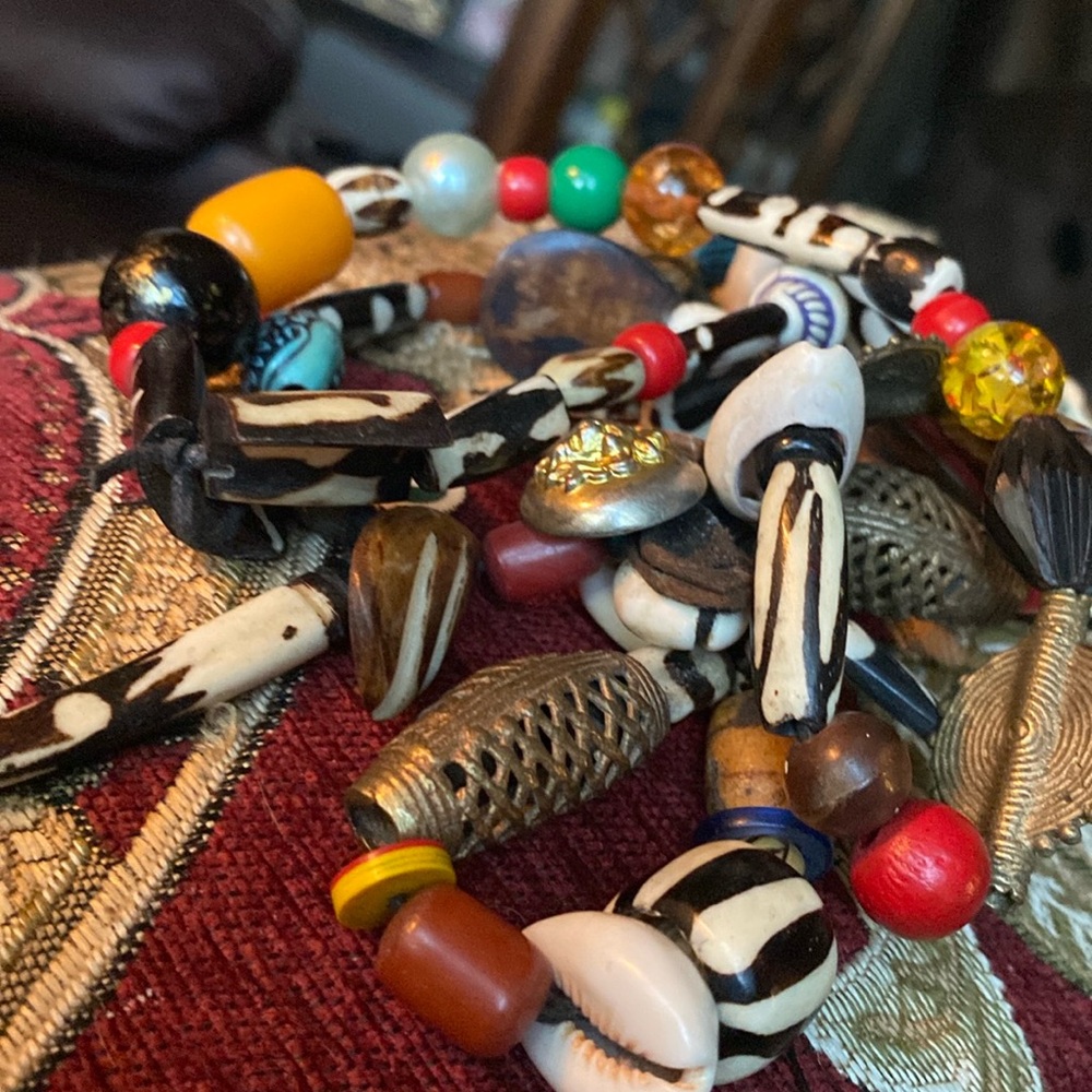 Vintage, amazing, handmade tribal African necklace. (LA) - Picture 2 of 16